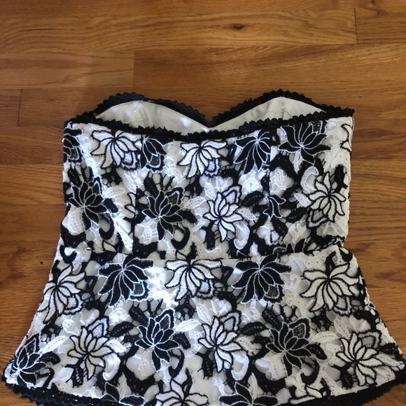 White House Black Market Bustier - Picture 9 of 9